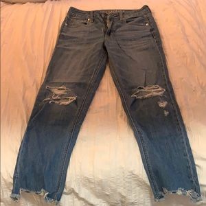 American Eagle Hi-rise Tomgirl Jeans